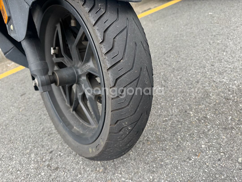 혼다 포르자 350 23년식 팔아요!!--4