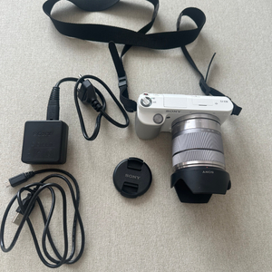 소니 알파 Nex-F3 미러리스 카메라 + 16-50mm 렌즈 세트