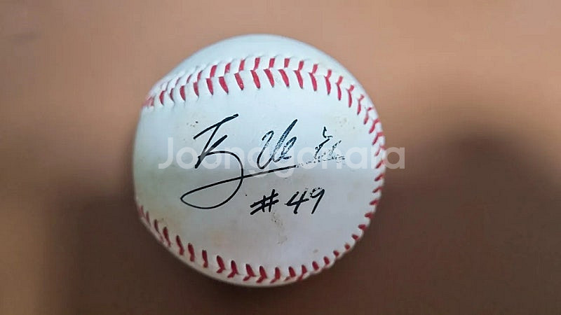 롯데 자이언츠 선수단 싸인볼 판매합니다--0