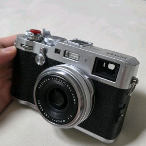 후지필름 X100F 디지털 카메라