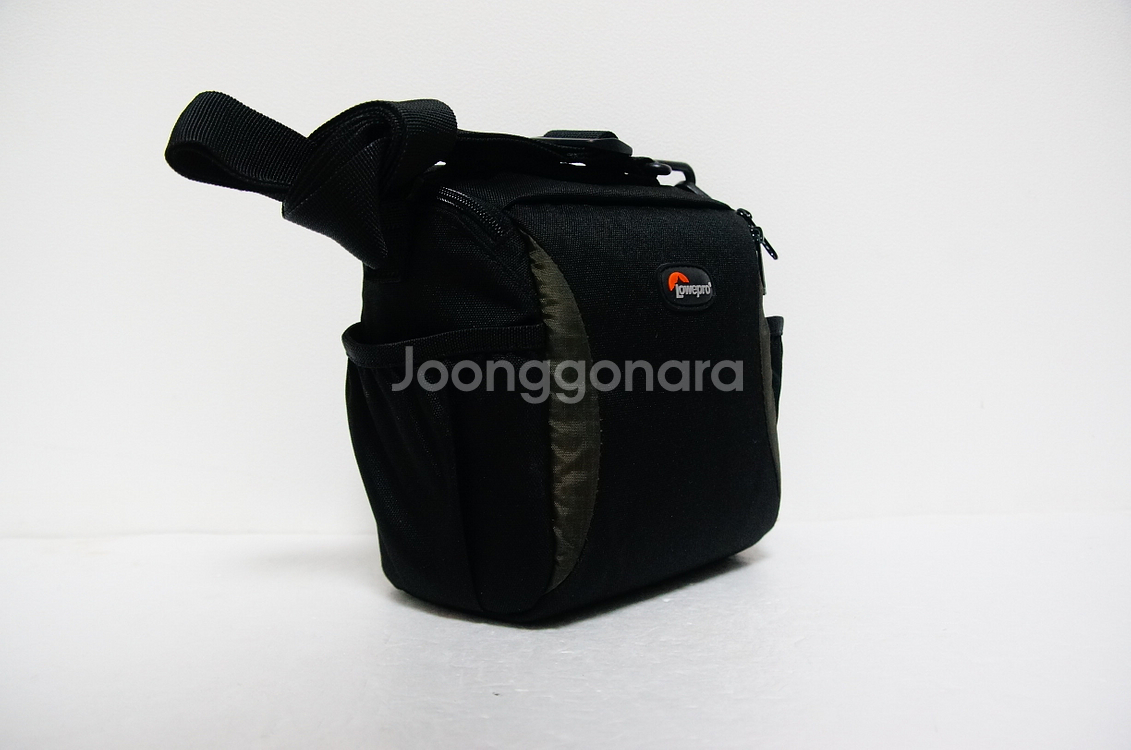 [Lowepro] 포맷140 카메라 가방팝니다.--1