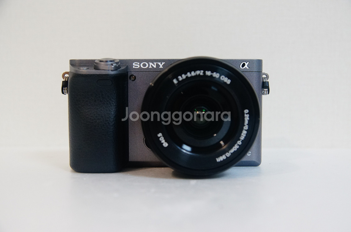 [소니] A6000 그레이 미러리스 카메라 팝니다.--1