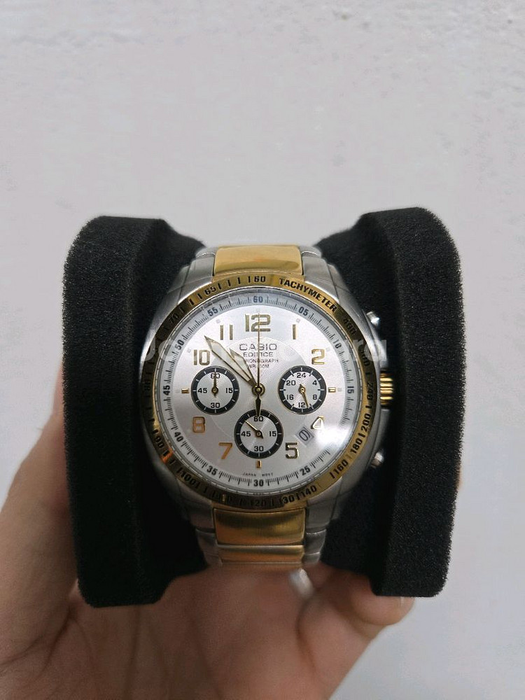 카시오 에디피스 크로노그래프 시계 팝니다--0