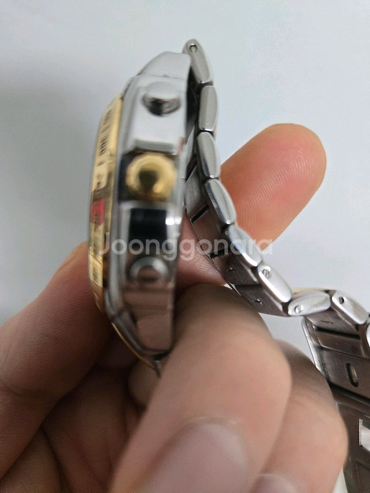 카시오 에디피스 크로노그래프 시계 팝니다--3