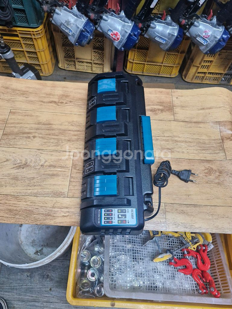 마끼다4구충전기 마끼다충전기 마끼다고속충전기--3