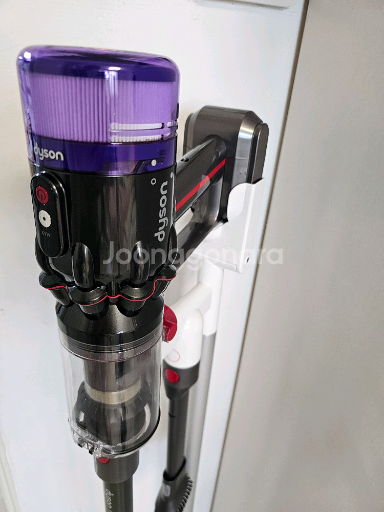 다이슨 마이크로 청소기--1