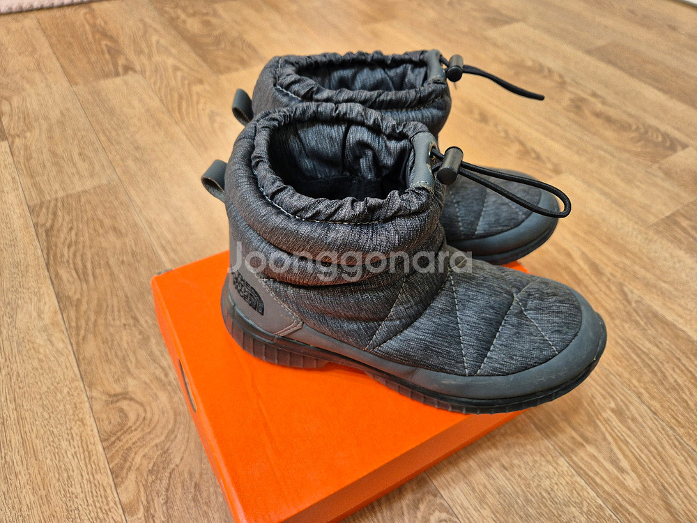 노스페이스 키즈 패딩 부츠 220--1