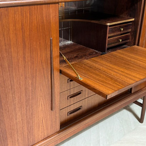 덴마크 빈티지 원목 사이드보드