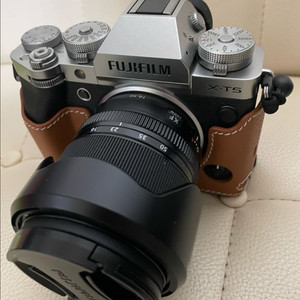 미러리스 카메라 + 16-50mm 렌즈 세트