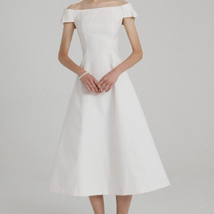 플로움 오데뜨 원피스(오프숄더 미디 드레스)