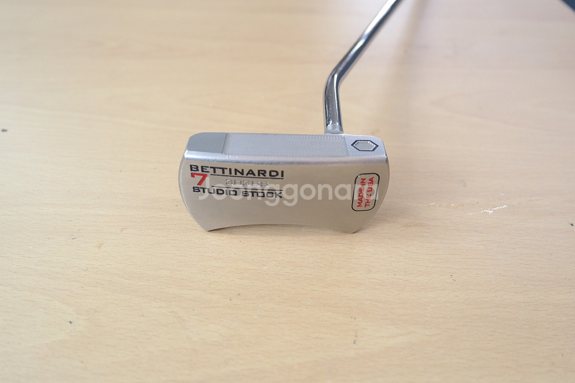 베티나르디 스튜디오스탁7 33인치 퍼터--0