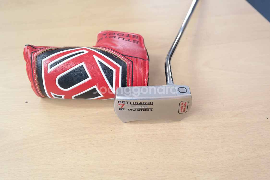 베티나르디 스튜디오스탁7 33인치 퍼터--5