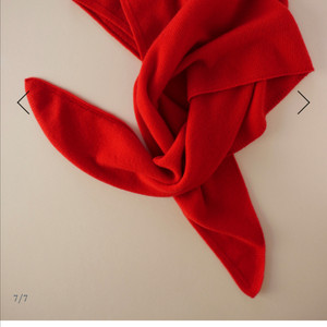 스튜디오 심플먼트 삼각 스카프