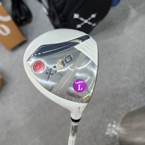 젝시오13 4번 여성용 우드 화이트