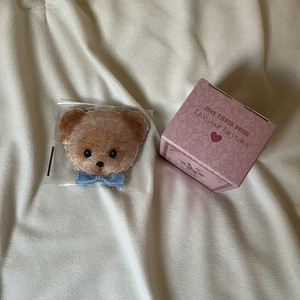 플라워노즈 성수 팝업 한정 곰돌이삔&티어드 드레스