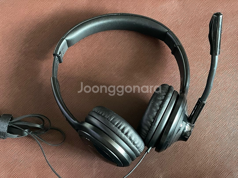 필립스 접이식 유선 헤드셋 팝니다.--0