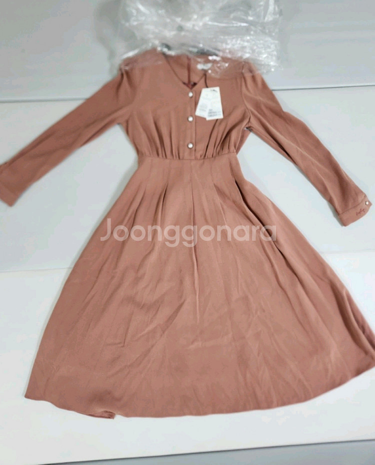 새 상품. 르샵 F 여성 원피스--0