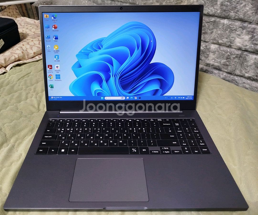 삼성갤럭시북 NT550XDA-BIZ78H--4