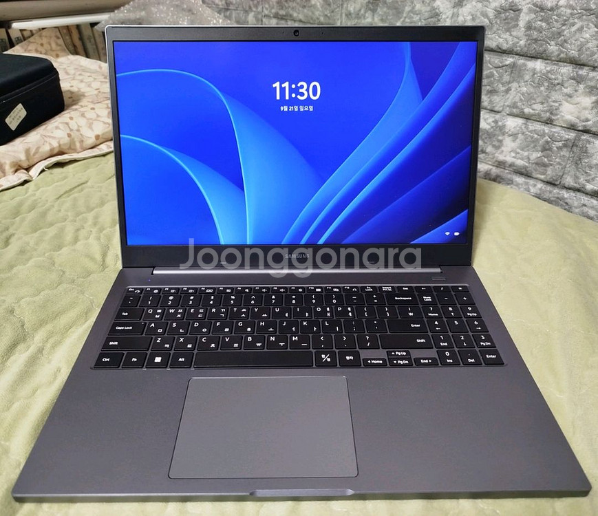 삼성갤럭시북 NT550XDA-BIZ78H--5