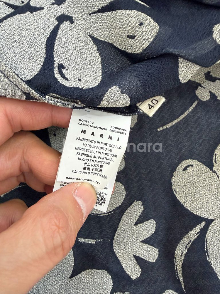 정품) 마르니 오버핏 플라워 프린트 블랙 블라우스 40--5