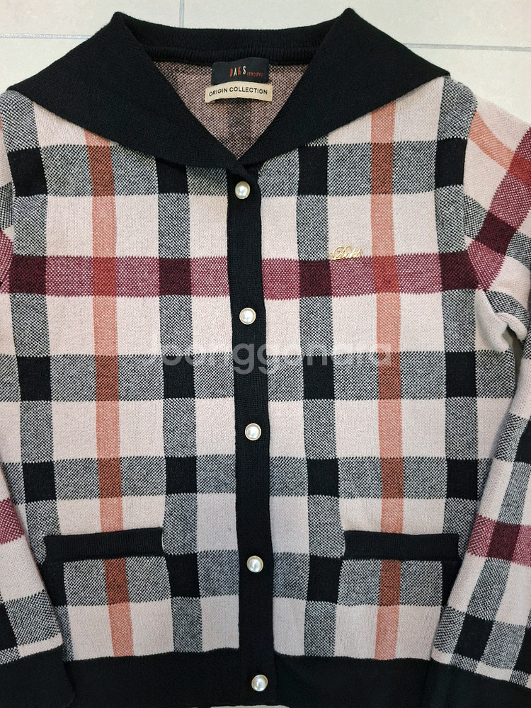 *거의새거*22년 닥스키즈 고급진주가디건140~150 정가20만원대--3