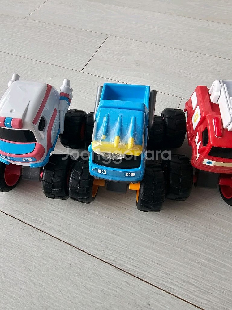 베이비버스 데굴데굴 메가 점프타워 & 몬스터트럭 8종--2