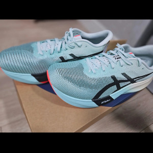 아식스 메타스피드 파리 스카이(255)