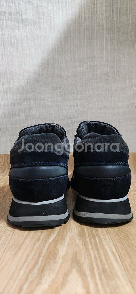 (6.5/260)산토니신발 산토니스니커즈--3