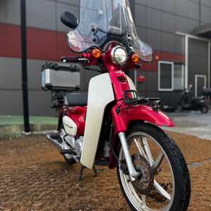 혼다 슈퍼커브110 22년식 1만Km 판매합니다.