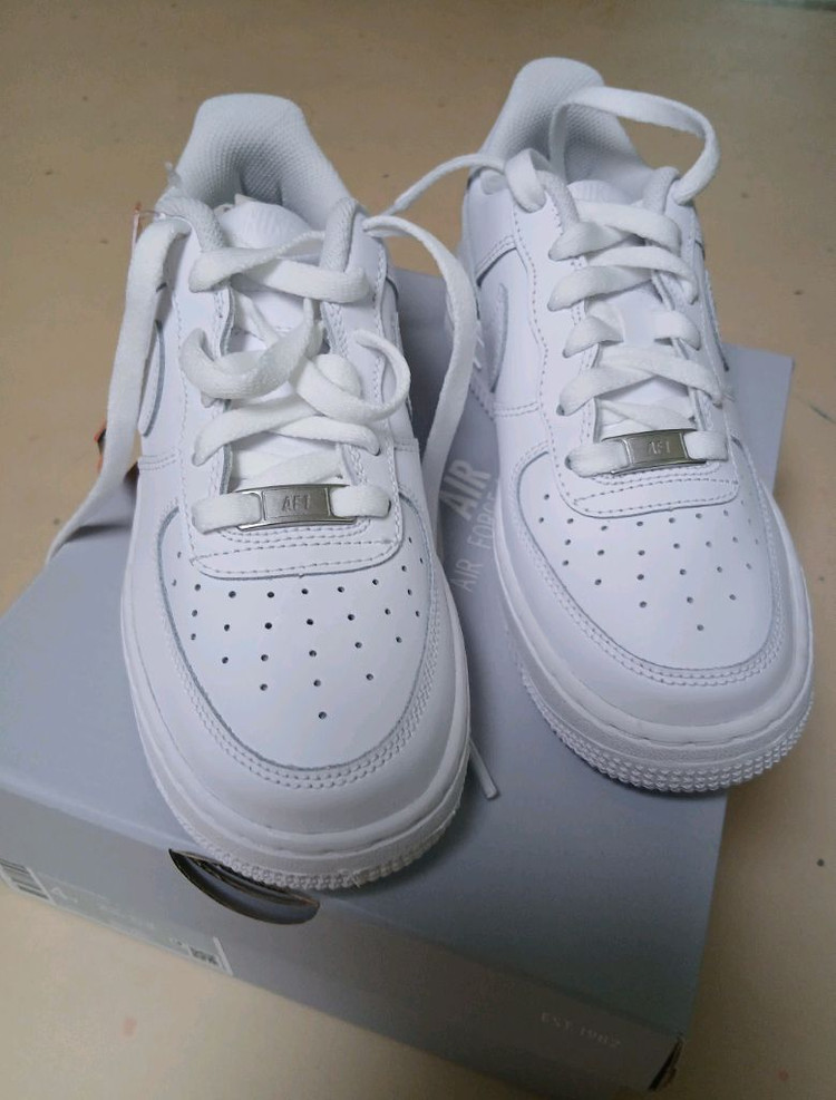새상품 나이키 에어포스1 운동화 230사이즈--1