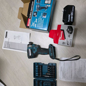 마끼다 dtd 173 일본 생산품 +정품 5.0ah 배터리 2개