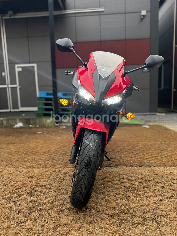 혼다 CBR500R 16년식 1만Km 구변완 판매합니다--2