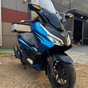 혼다 포르자350 24년형 4만Km 판매합니다.