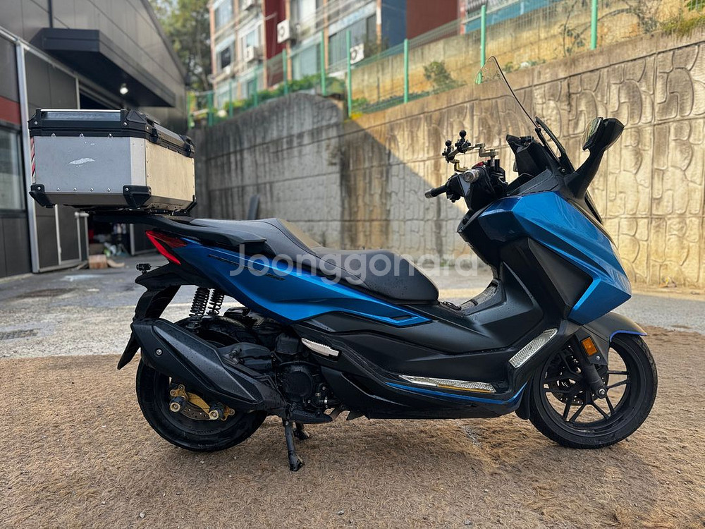 혼다 포르자350 24년형 4만Km 판매합니다.--3