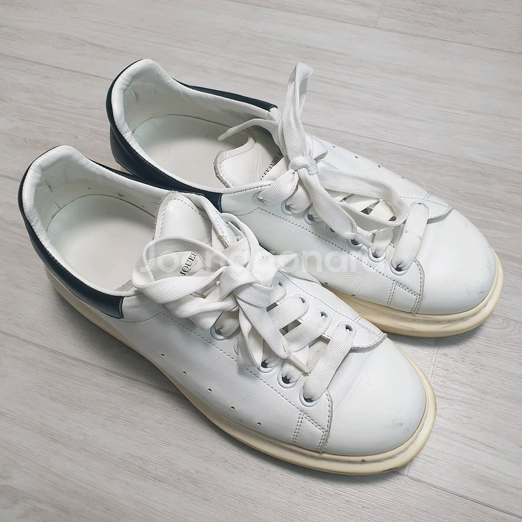 알렉산더 맥퀸 오버솔 스니커즈 42.5 국내 270 275사이즈--2