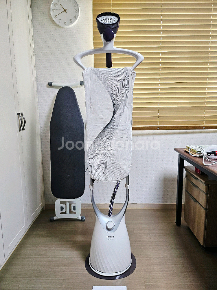 필립스 스팀다리미 GC557, 스팀큐 스팀다리미, 한샘 스탠드 다리미판 판매합니다.--2