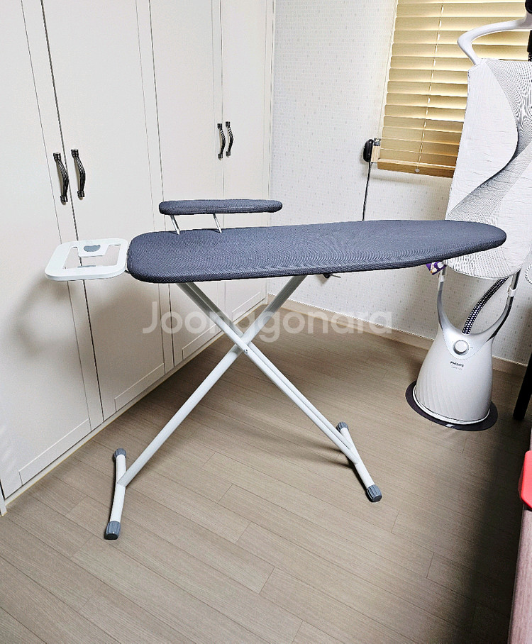 필립스 스팀다리미 GC557, 스팀큐 스팀다리미, 한샘 스탠드 다리미판 판매합니다.--9