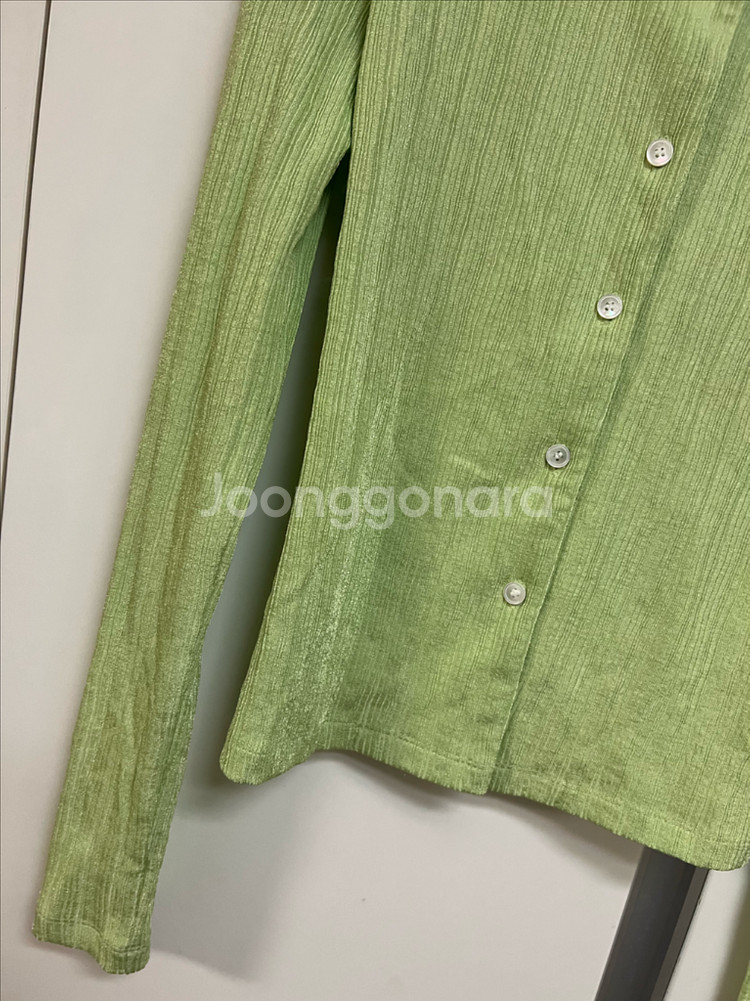 누아누 NUUANU yefeh 예페 셔츠 애플그린 블라우스 플리츠 주름 쭈글이 초록 연두--10