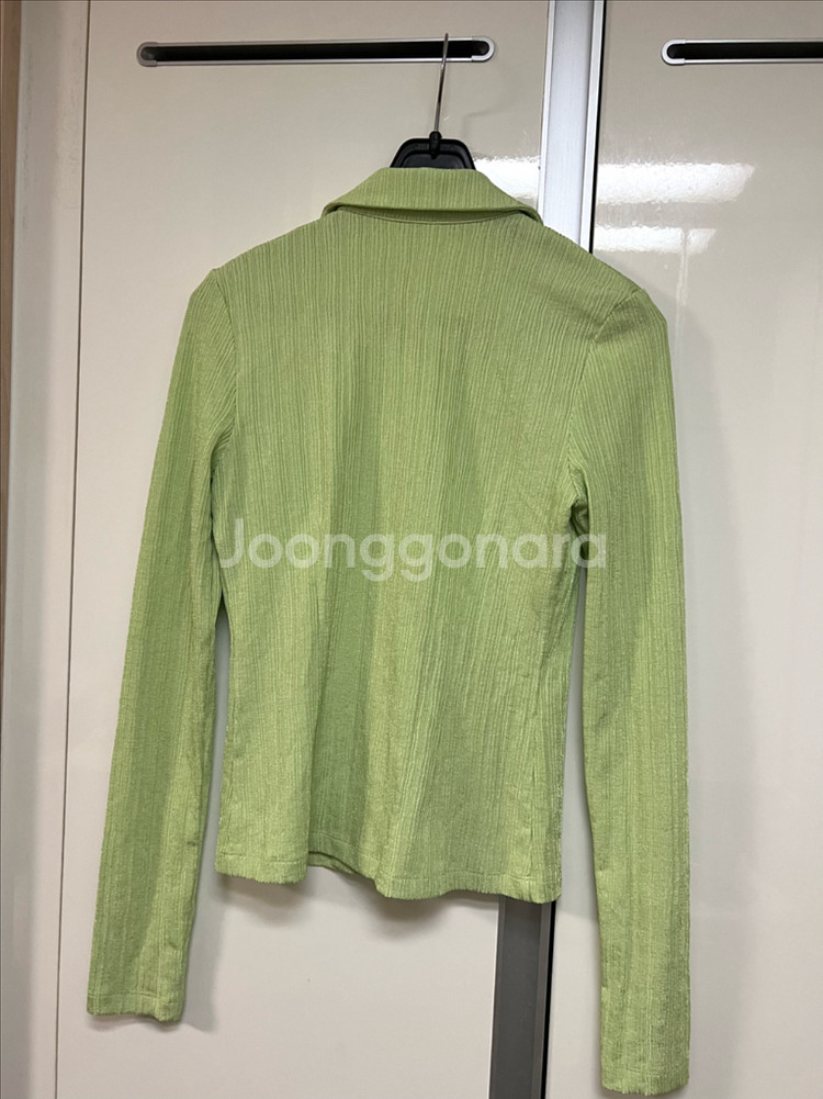 누아누 NUUANU yefeh 예페 셔츠 애플그린 블라우스 플리츠 주름 쭈글이 초록 연두--11