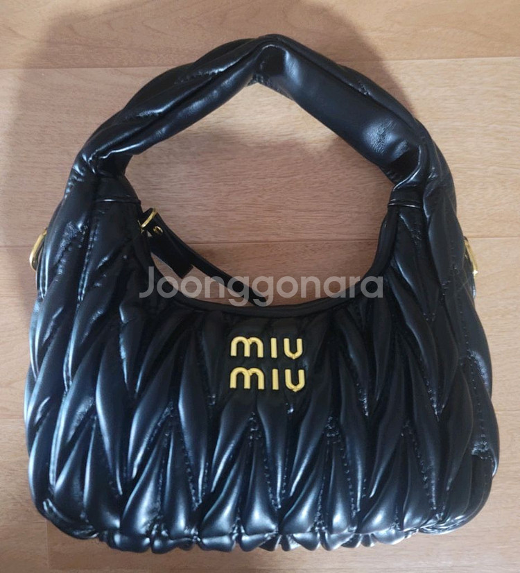 정품) 미우미우 퀼티드 가죽 숄더백. 가방 !!--5