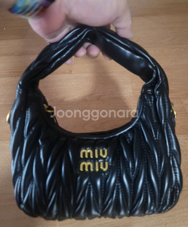 정품) 미우미우 퀼티드 가죽 숄더백. 가방 !!--9