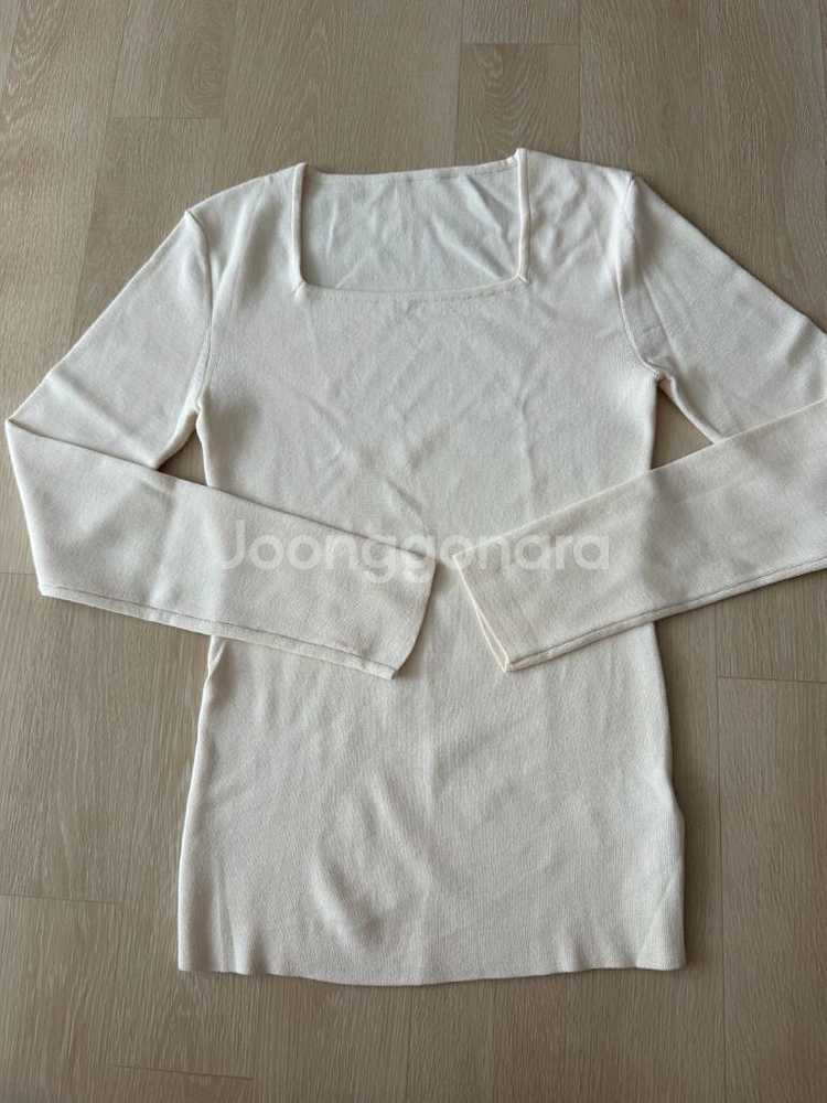 시에 슈어 스퀘어넥 니트 아이보리--2