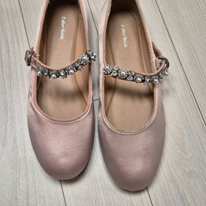 앤아더스토리즈 플랫 발레슈즈 큐빅 장식 핑크 구두 36