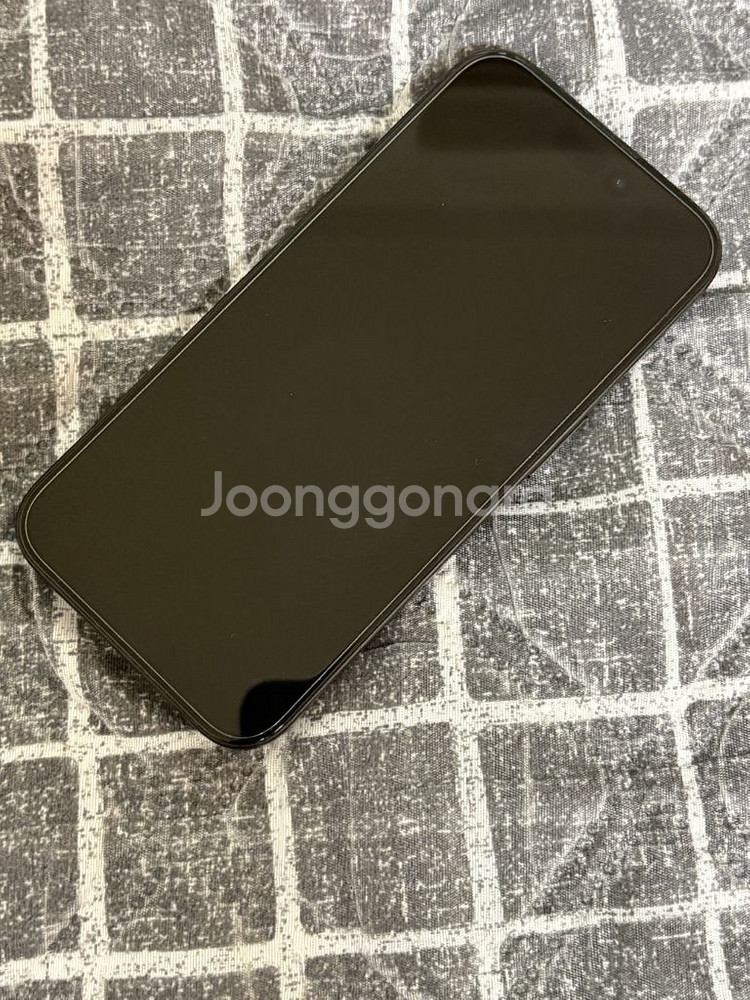 아이폰15프로 128기가 블랙티타늄 판매합니다.--6