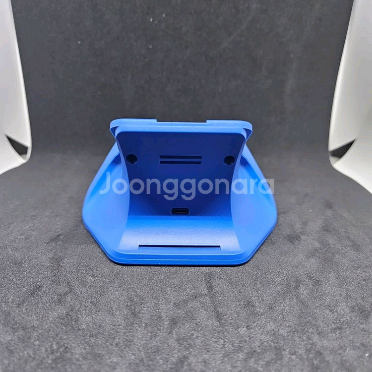 XBOX 엑스박스 드림베이퍼 4세대 컨트롤러 레이저 퀵차징 스탠드 팝니다--7