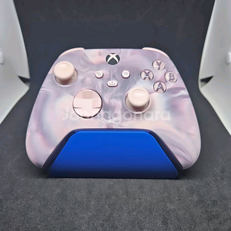 XBOX 엑스박스 드림베이퍼 4세대 컨트롤러 레이저 퀵차징 스탠드 팝니다--8