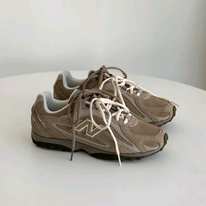 뉴발란스 204L 스웨이드 머쉬룸넨 스톤 275 사이즈 미우맛