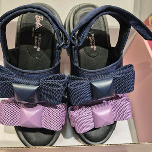 슈콤마보니 샌들 230