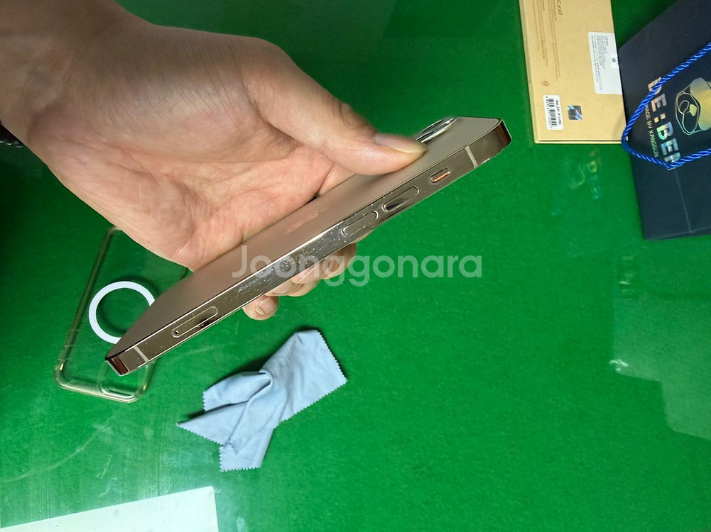 * 아이폰12프로 256 골드 S급 37만 급처합니다.--4