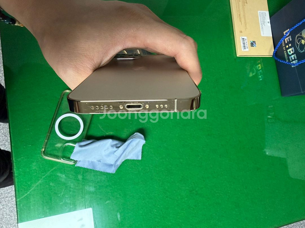 * 아이폰12프로 256 골드 S급 37만 급처합니다.--5